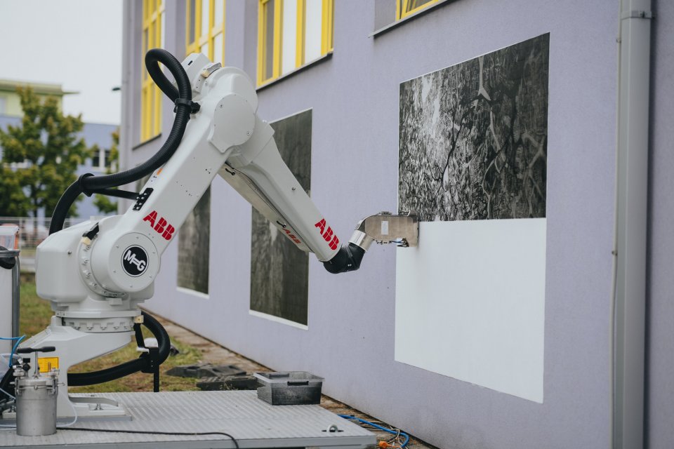 650 lidí, umělá inteligence, technologický robot a hlavně odvaha zkoušet nové věci 🤝