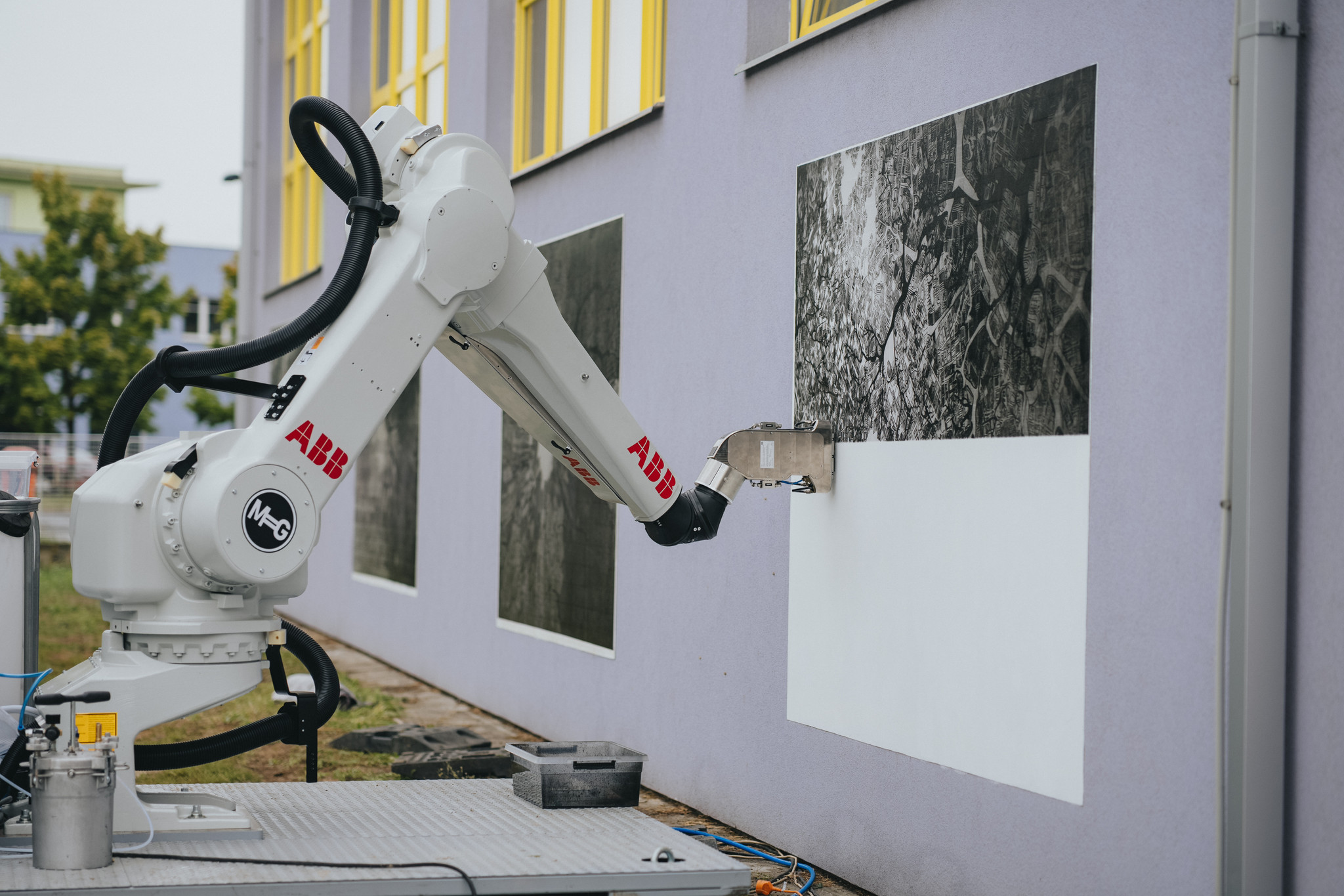 650 lidí, umělá inteligence, technologický robot a hlavně odvaha zkoušet nové věci 🤝